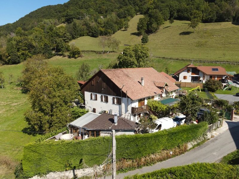 Maison à Bonneville, vue principale