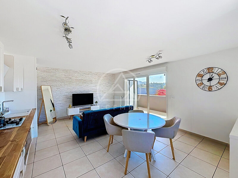 Appartement à Cranves-Sales, photo 4