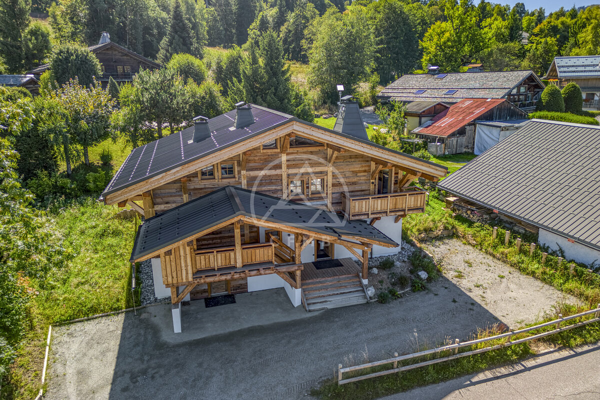 Chalet à Demi-Quartier, vue principale